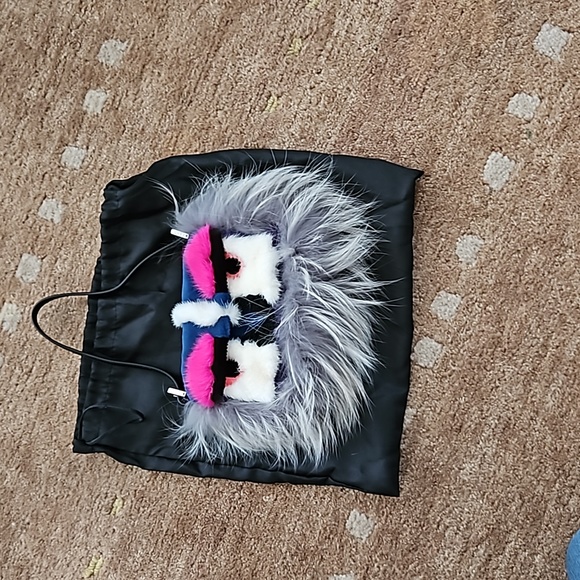 Fendi Mink & Fox "owl" - Picture 1 of 4